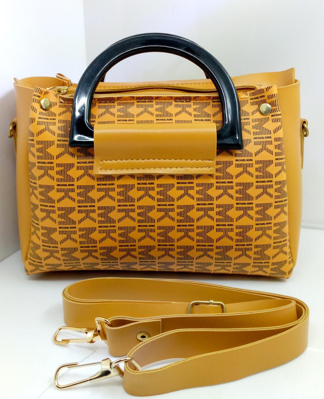 Trendy M&K Handbags for Ladies